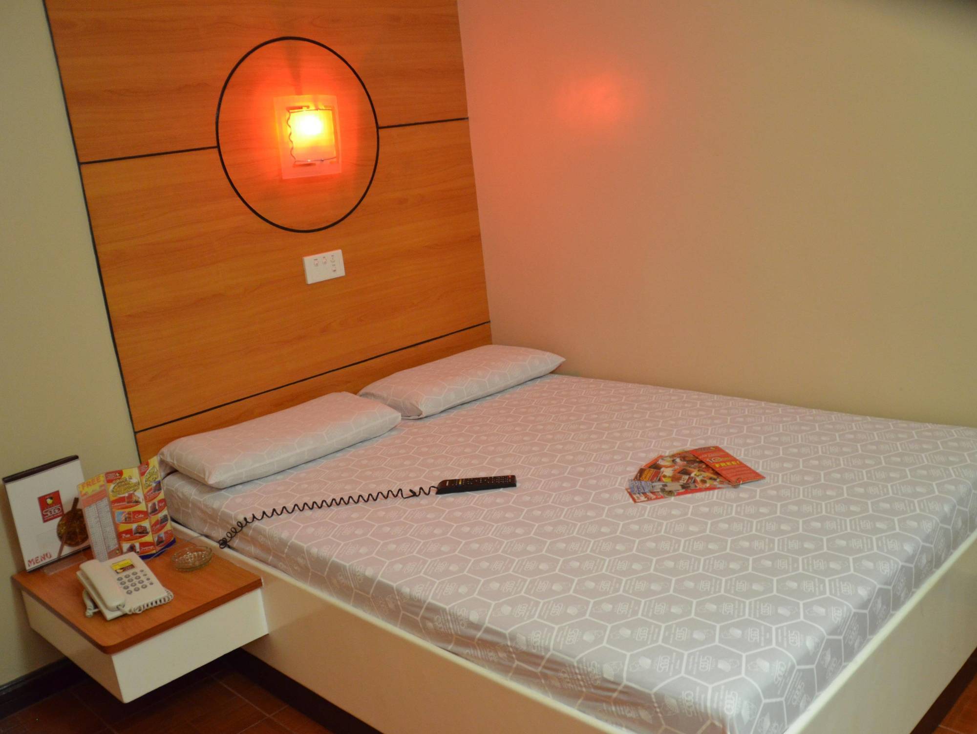 Hotel Sogo Cabanatuan Esterno foto